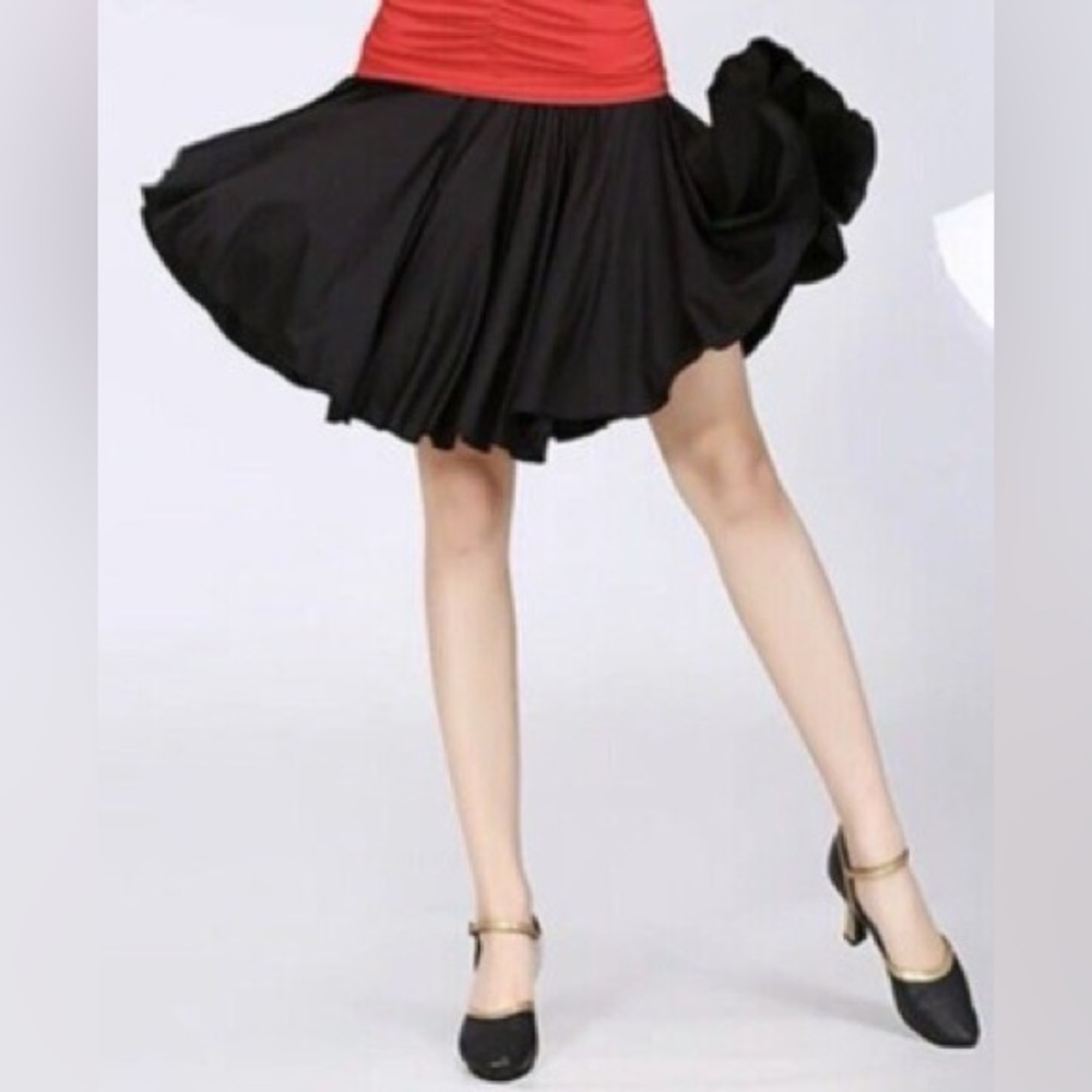 Norma Kamali Black Ra‎ Ra Flounced Jersey Skirt Pleated Sz. XL
